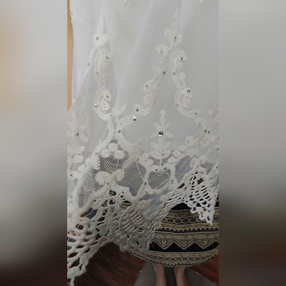 Rebellion Boho Sleeveless Top. Size Med - Picture 5 of 6